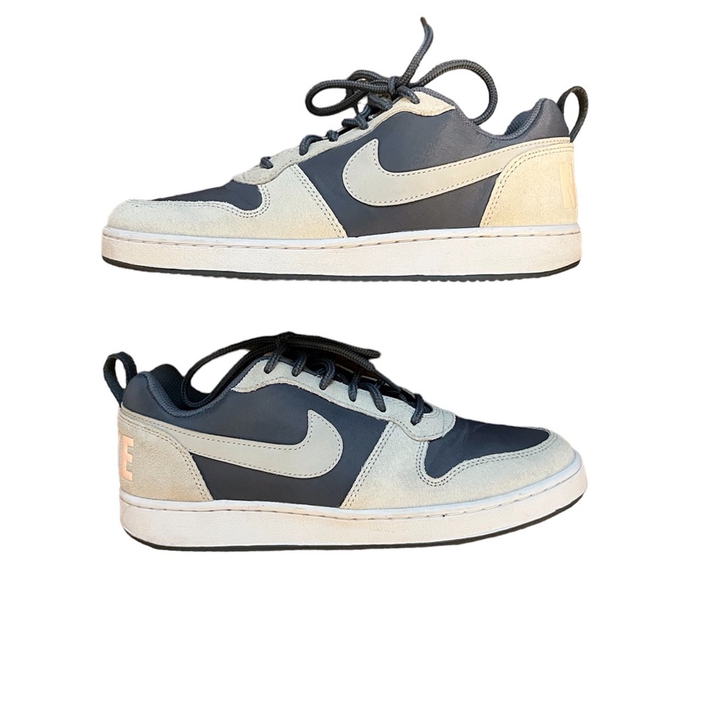Nike Women Court Blue & Grey Sneakers
#861533 400 Size: 9
